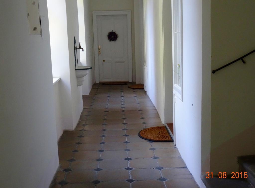 Sonnberg Apartments Виена Стая снимка