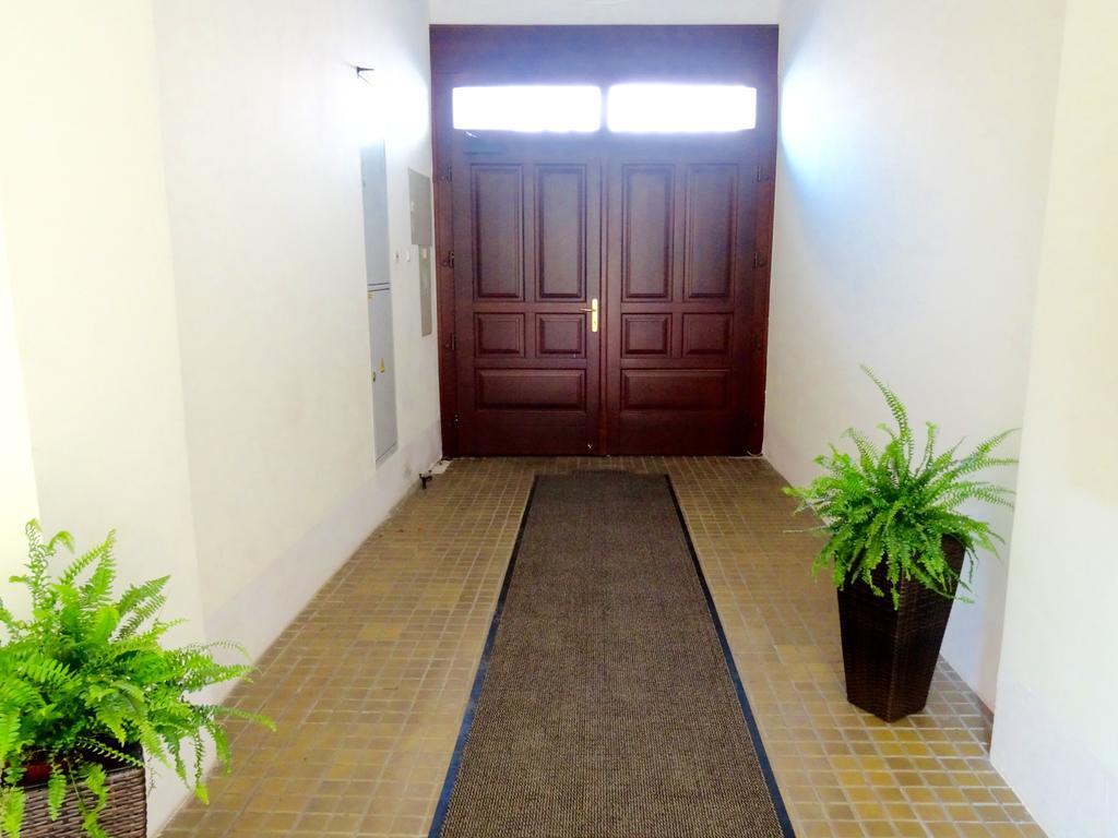 Sonnberg Apartments Виена Стая снимка