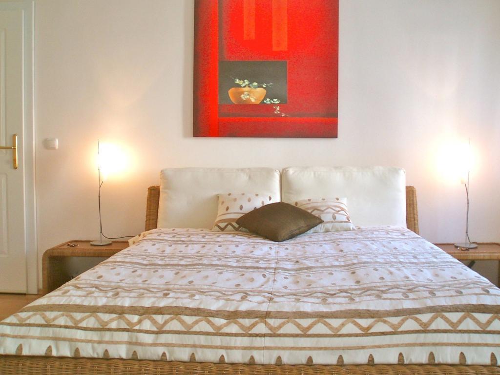 Sonnberg Apartments Виена Стая снимка
